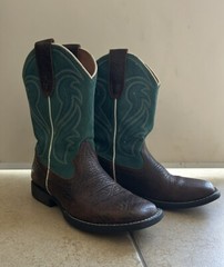 Adorable Rank 45 Boots, Size 2 LIGHTLY USED