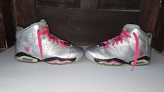 Jordan 6 Retro Mid Valentines Day SIZE 7Y 👟 (GS)