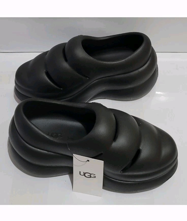 Ugg Kids Sport Yeah Clogs Little Kids Size 13 Black