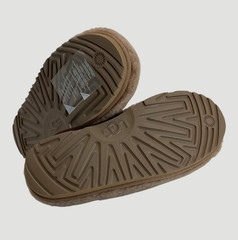 UGG Tasman Maxi Curly Kid’s Size 6 Chestnut Casual Slippers NIB