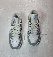 Jordan Air Jordan 1 Mid Leather Mid Top Sneakers Gray/White Unisex Kids 7Y