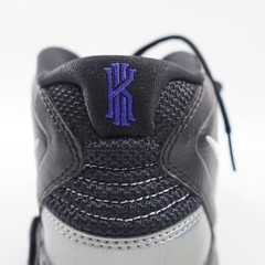 Nike Kyrie Infinity Black MetalicSilver Athletic Shoes DD0334-005 Youth Size 4Y