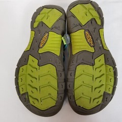 KEEN Waterproof Hook and Loop Canvas Strap Suede Multicolor Sandals Size 4 ~4358