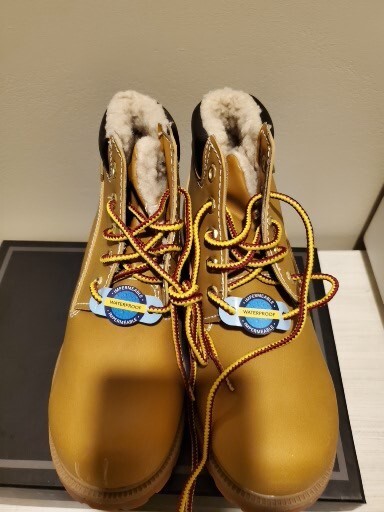 CHILDRENS WATERPROOF BOOTS TAN/GOLD COLOR NWT