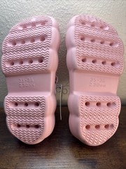 HELLO KITTY Sanrio Characters Pink Clogs Shoes Size 3.5-4.5 NEW