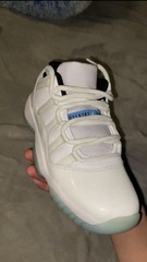 Jordan Air Jordan 11 Retro Low GS White/Black/Blue Sneaker 6Y 528896-117