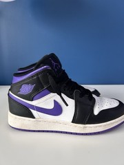 Jordan 1 Mid Dark Iris Size 4Y(GS) Woman’s 5.5