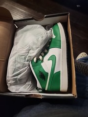 Jordan 1 Mid Lucky Green Sneaker Size 3Y