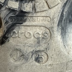Crocs Classic Marbled Clog Sandals Black & White Unisex Kids Sz J5