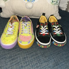 2 Pairs. SpongeBob/Mario Kart Unisex Kids Shoes Carton 11 size.