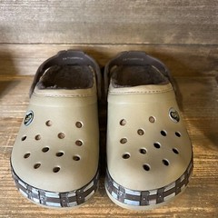 Childrens Crocs Tan Star Wars Chewbacca Lined Clogs Mules Sandals Shoes Size 3 Y
