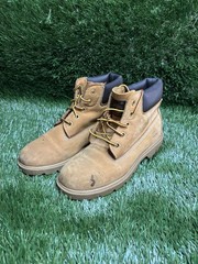 US Youth Size 3 – Timberland 6-Inch Premium waterproof boots