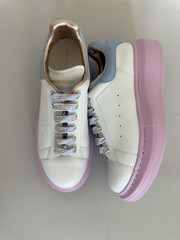 Alexander McQueen Kids Oversized Leather Sneakers (White with blue heel tab and
