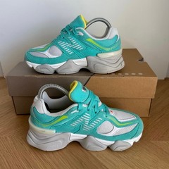 RARE 🔥New Balance 9060 ‘Cyan Burst’ Kids Sneakers PC9060DB – SZ 2 Y