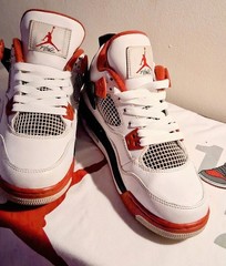 air Jordan 4 Retro (408452-160) Low Fire Red size 7 Youth