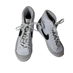 Nike Blazer Mid 77 White Black High Top Sneakers DA4086-100 Kids Size 3.5Y