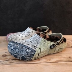 Crocs Classic Lined Zappos Print Lab Bandana Clog Select-a-Size