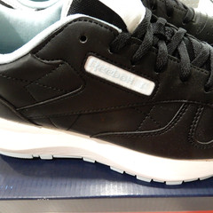 New & Original! Reebok Kids CL LEATHER SP JUNIOR-Size 6.5 Kids- Black Lthr./Blue