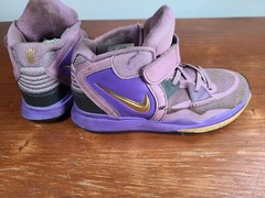 Nike Kyrie Infinity Mid Amethyst Wave Youth Size 1.5Y DD0332-500