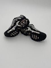 Nike Air Max Plus GS Black Metallic Silver Youth Size 5.5