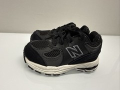 New Balance 2002 Black/Grey * IC2002BK * US Kids Enfants 5