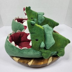 Target Green Dinosaur Plush Novelty Slippers Youth Medium 2/3 Q2/22 RN17730