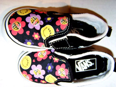 VANS Kids Classic Slip On wVelcro Toddler 7M Happy Black Flowers Colorful Canvas