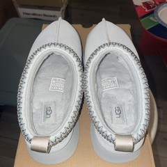 1019066K-SFOA UGG Tasman II Slipper Sea Foam Big Kids Sz 6y/Women’s 8 Authentic