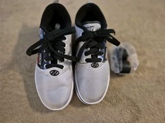 HEELYS Youth Kids Pro 20 Mandalorian Wheels Skate Sneaker Shoes Kids 3Y New