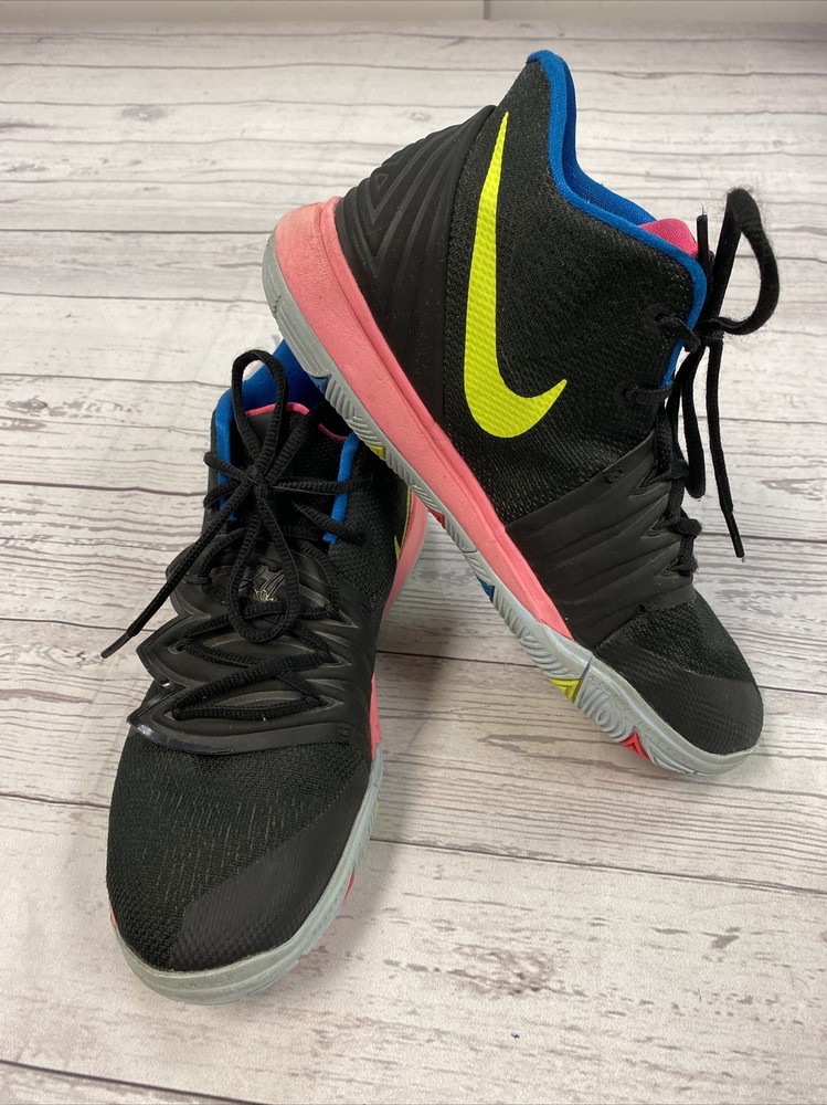 Nike AQ2456-003 Kyrie 5 „Just Do It“ Youth Black Pink Athletic Shoes Size 6Y