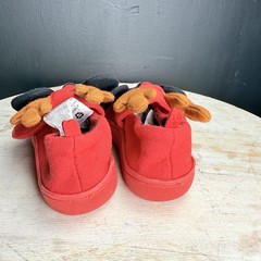 Disney Mickey Mouse Reindeer Kids Size 7/8 Red Slip On Rubber Soles Unisex