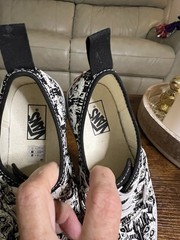 Vans Authentic Kids Size 3 Black White Skull Print Sneakers, Excellent Condition