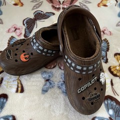 Crocs Star Wars Chewbacca Fuzz Lined Clogs Brown J5 Jibbitz Charms Kids Shoes