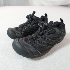 Keen Shoes Kids Size 3 Black Mesh CNX Hiking Trail Sneakers River Contour Arch