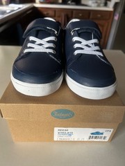Footmate Reese Navy Leather Size 3 Big Kids Hook and Loop closure sneaker New