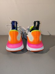 Nike Sz 7Y Gradeschool Renew CT1430-100 White Pink Blast Running Shoes GS O.80