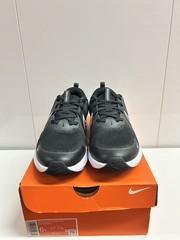 Nike Cosmic Runner GS Black White Mesh Unisex Kids Athletic Sneakers 6Y