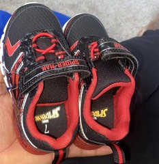 Marvel Spider-Man Unisex Kids Athletic Sneakers Black Red Size 7