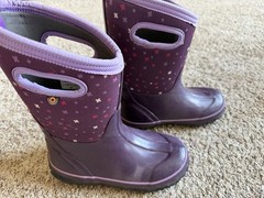 Bogs Classic Plus Kids Youth Winter Snow Boots In Eggplant Purple Multi Size 3