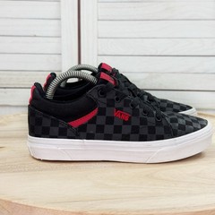 Vans Youth Seldan Checkerboard Skateboard Sneakers Black Red Size 2 Big Kid