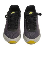 Junior’s Nike AIR Max INVIGOR