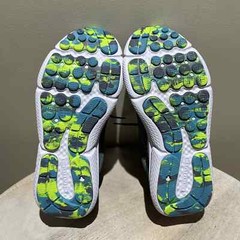Under Armour UA BGS Assert 10 Youth Size 6Y Running Sneaker Athletic 3026182-102