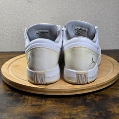 Air Jordan TE 2 Advance Kid’s Sneakers Size 6Y White