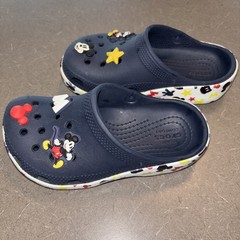 Crocs Mickey Mouse Kids Size 9 Navy Blue Disney Clogs Jibbitz Charms Shoes C 9