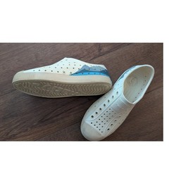 Native Jefferson Kids Bone White Mountain Graphic Slip On EVA Sneakers J3