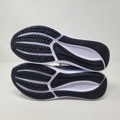 Nike Star Runner 3 Smoke Grey Magic Ember DA2776-007 GS Size 4Y