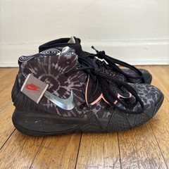 Nike Kyrie Kybrid S2 “What The” CV0097-001 Youth Size 6