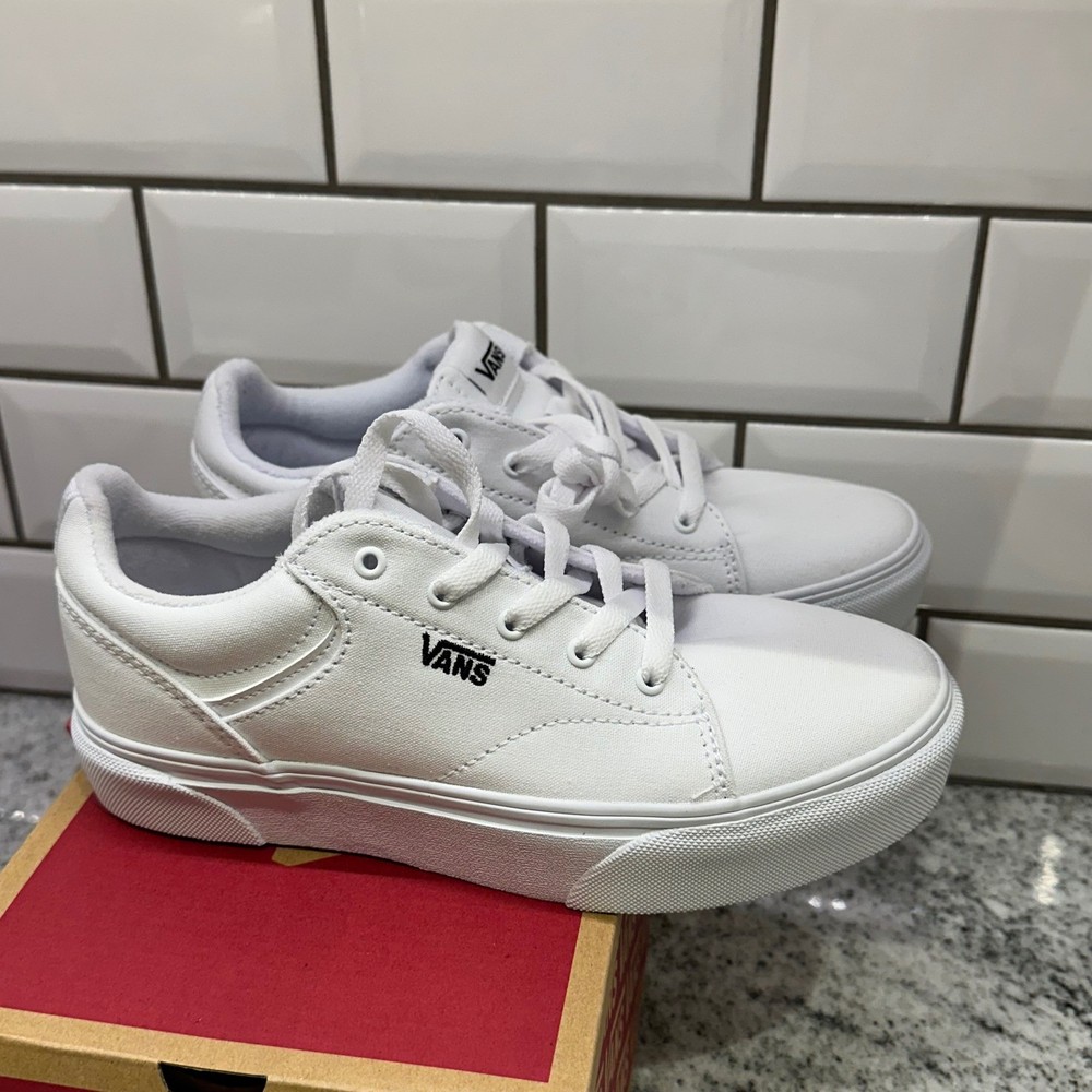 Vans Seldan Platform White Canvas Lace Up Sneakers Shoes US 4 Street Casual