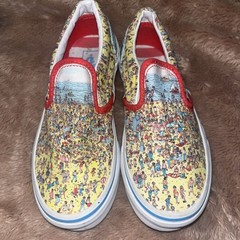 Vans x Where’s Waldo? Slip-On Sneakers Kids Size 13 “Find Steve” Beach Design