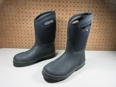BOGS youth solid black lined waterproof Classic high winter snow boots 6 M